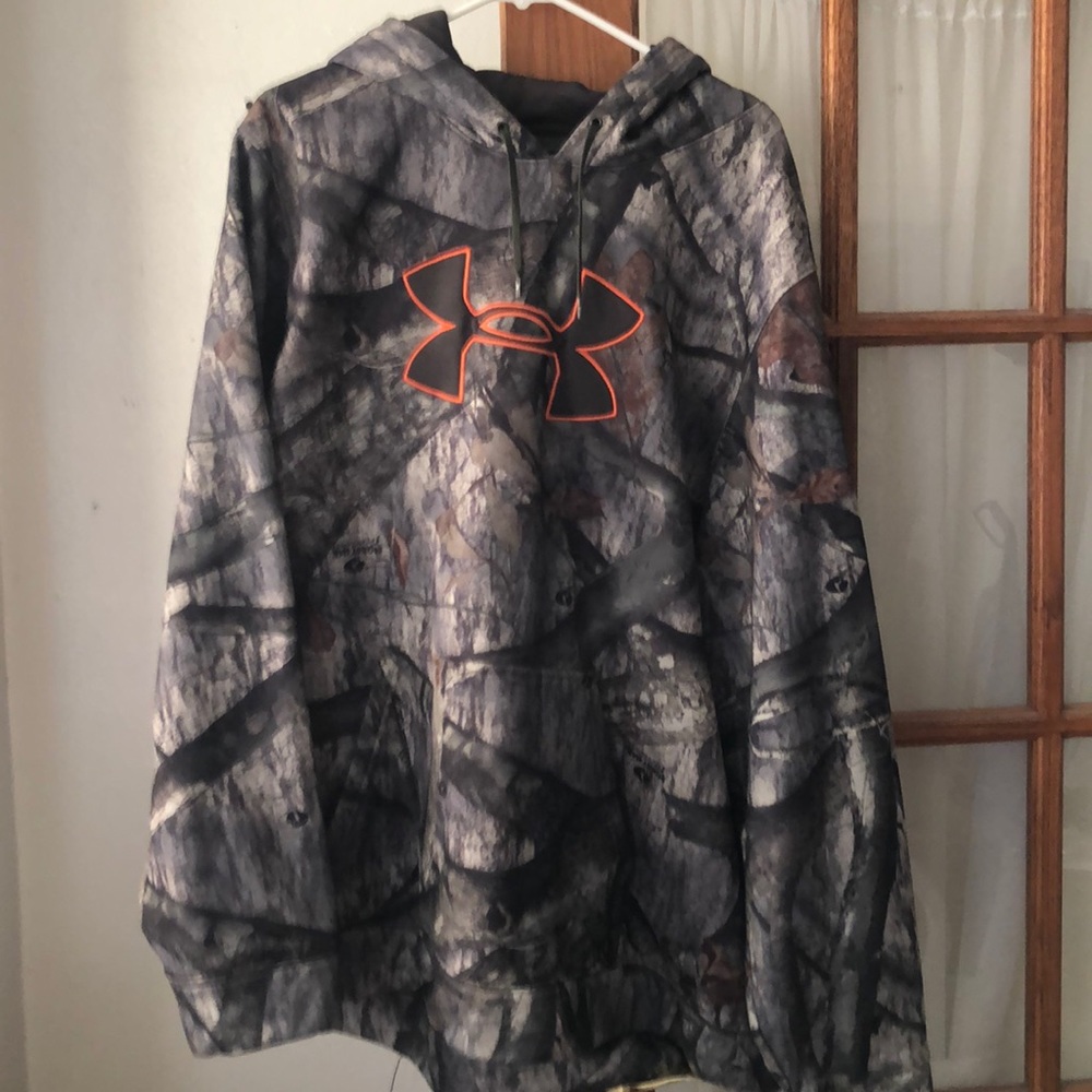 Under Armour hoodie
